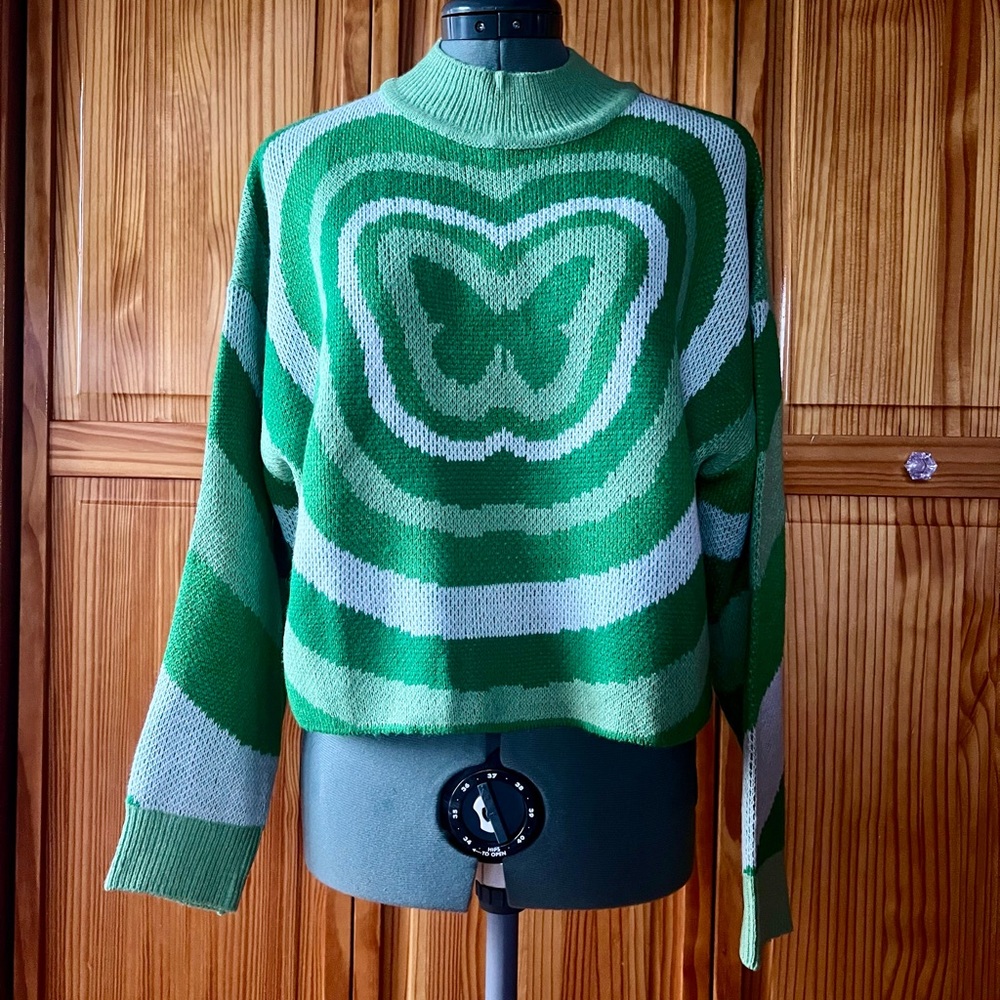 Divided H&M Green and White Butterfly Heart Sweater Size Small